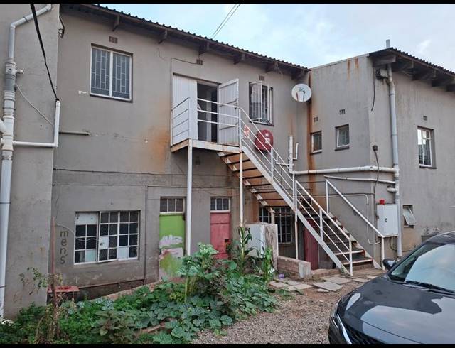 14 BEDROOM HOUSE FOR SALE IN BRIXTON